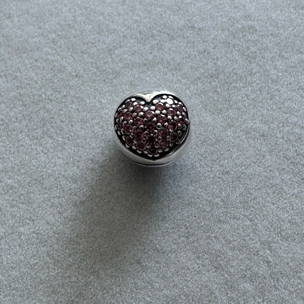 Pandora sparkling heart bead